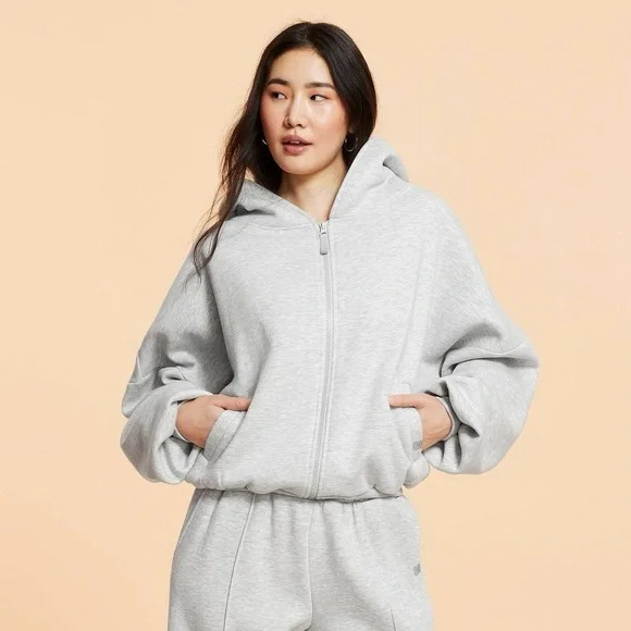 NWT Blogilates Marshmallow Zip Sweatshirt - Picture 1 of 9